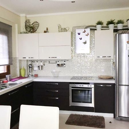Вилла Seafront House With Garden Иериссос Экстерьер фото